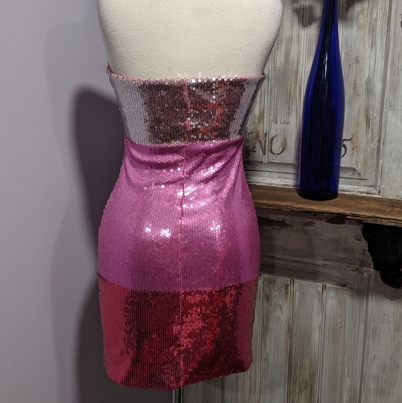 💗SOLD💗As U Wish sequined strapless dress - Picture 3 of 6